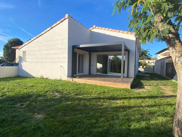 Maison à vendre 4 pièces SAINT LYS 31
