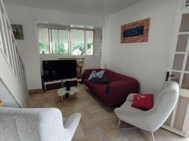 PETIT BOURG: maison 170 m² à vendre