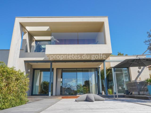 Sète, bas saint Clair sud, luxueuse villa contemporaine 8 pièces