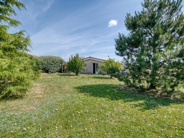 Maison à vendre 5 pièces 31 144m² Labastide Beauvoir