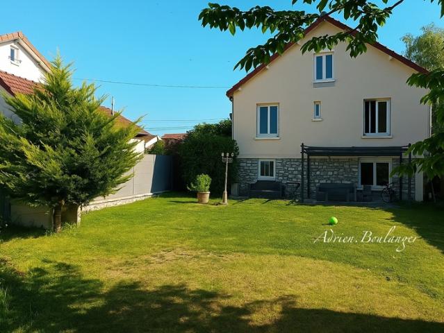 Maison à vendre 5 pièces COMBS LA VILLE 77