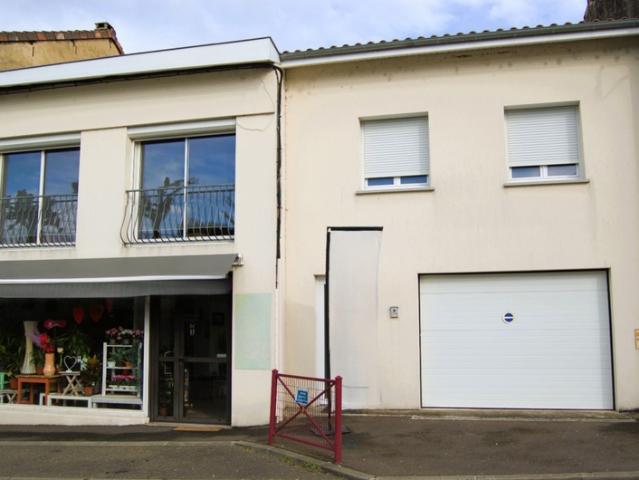 Prix à la baisse pour cette maison à vendre 5 pièces à CAZAUBON 32