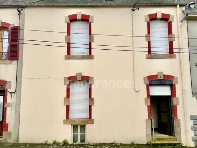 Maison à vendre 5 pièces CARHAIX PLOUGUER 29