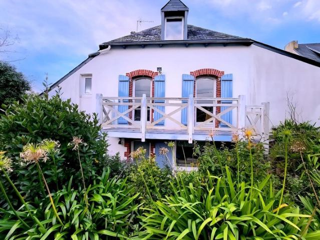Maison à vendre 5 pièces à MORGAT 29