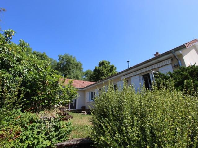 Maison à vendre 5 pièces de 106 m² à SAINTE MARIE SUR OUCHE 21, terrain de 2213 m² arboré
