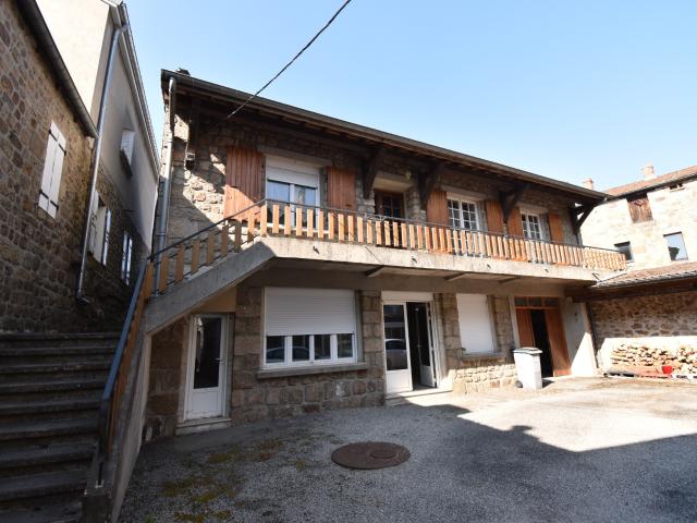 Maison à vendre 5 pièces SAINT AGREVE 07