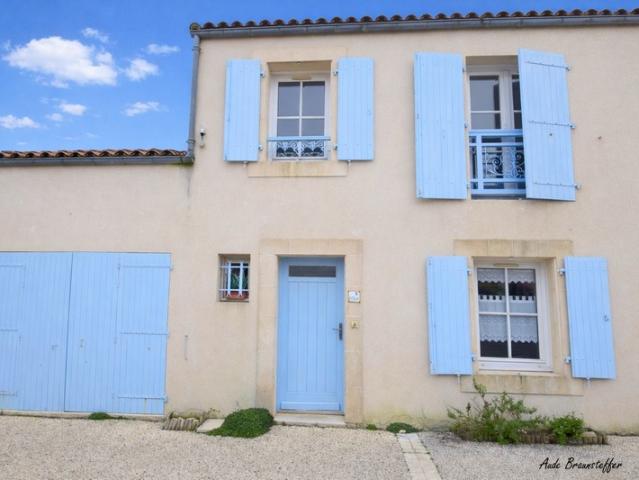 Maison à vendre 5 pièces SAINT MARTIN DE RE 17: Maison familiale lumineuse au calme, proche commerces et plage