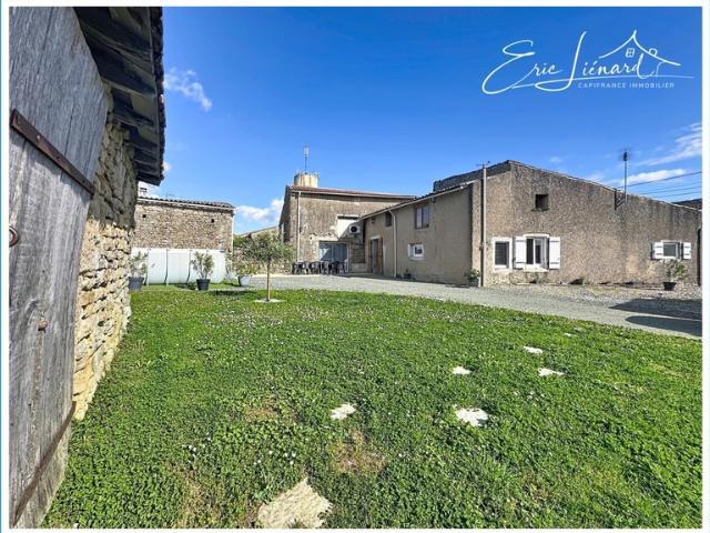 Maison à vendre 5 pièces SAINT MARTIN DE SAINT MAIXENT 79