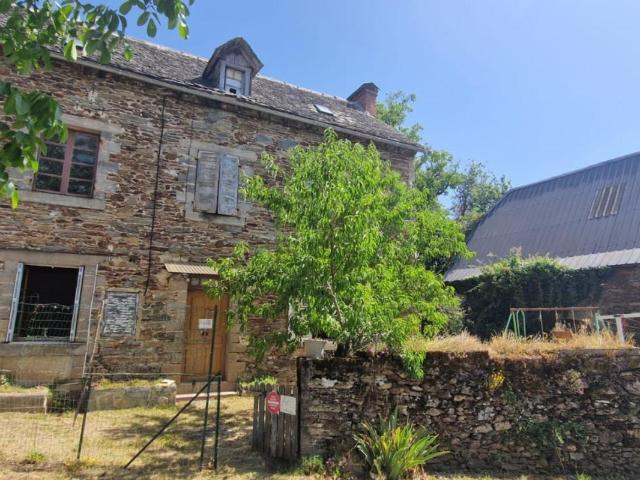 Maison à vendre 5 pièces SAINT PARTHEM 12