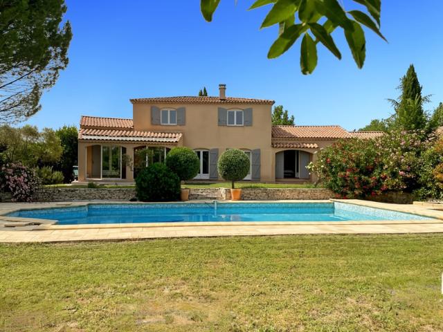 Maison à vendre 5 pièces proche de PUYRICARD 13