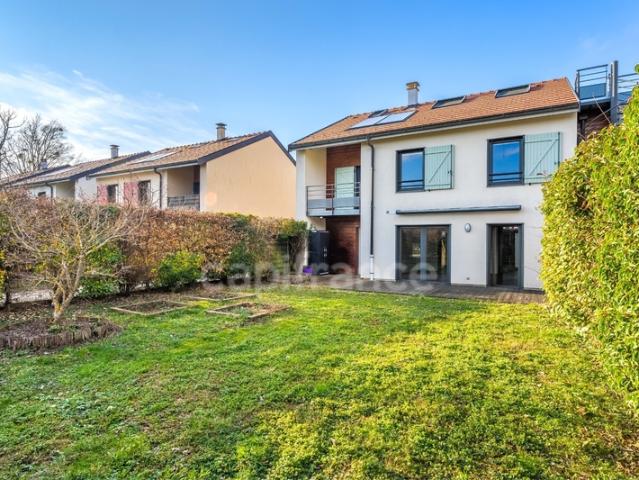 Maison à vendre 5 pièces VERSONNEX 01