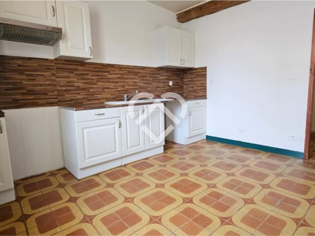 Maison de ville 4 pièces de 117 m² Gigean centre à vendre Oues