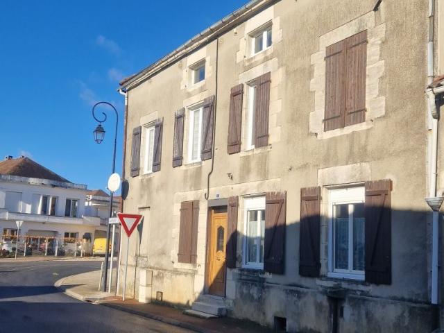 Grande Maison divisée en 2 maisons indépendantes