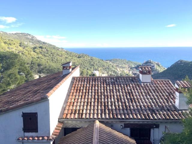 Eze vue Mer, Maison 6p 140m2 à Rénover expo Sud