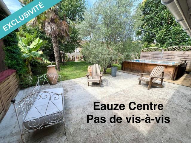MAISON DE VILLE AVEC GRAND JARDIN ARBORE