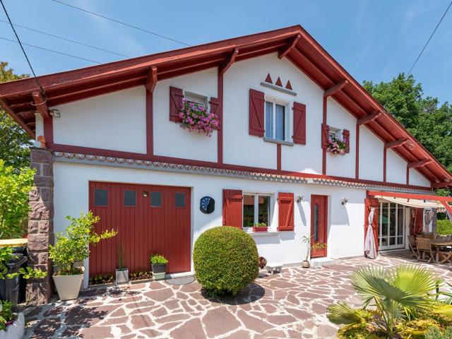 Maison au Calme avec Grand Jardin comprenant un T2 Indépendant