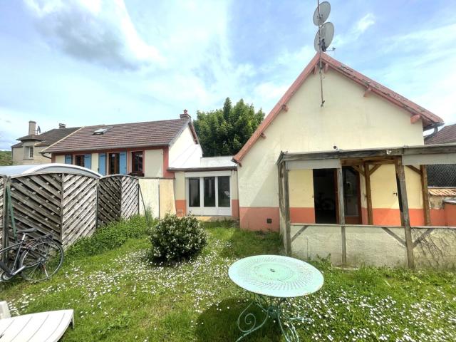 Ensemble de 2 maisonnettes à Moisson