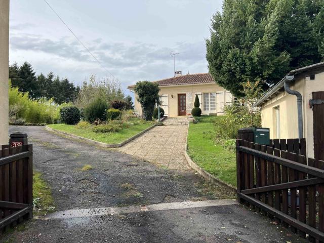 2 MAISONS AVEC TERRAIN ATTENANT