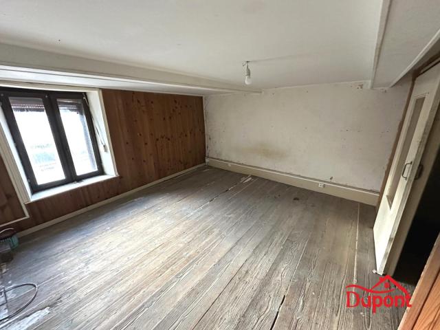 À vendre maison de 60m2 à renover à Fumay