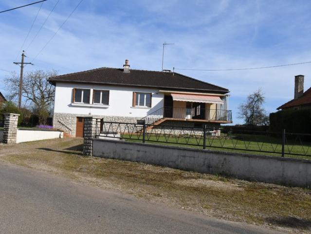 Maison à vendre 6 pièces 120 m² ATTRICOURT 70 à 35 minutes de Dijon