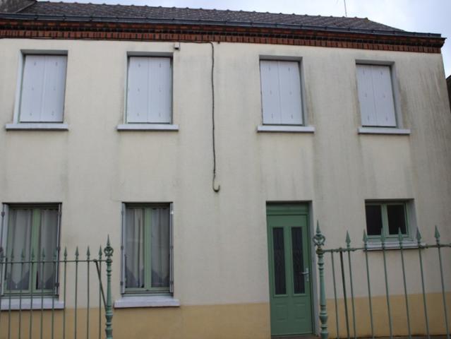 Maison à vendre 6 pièces 49 AVEC GRANGE DE 105M²