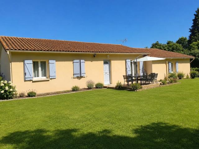 Maison à vendre 6 pièces CHATEAUNEUF LA FORET 87