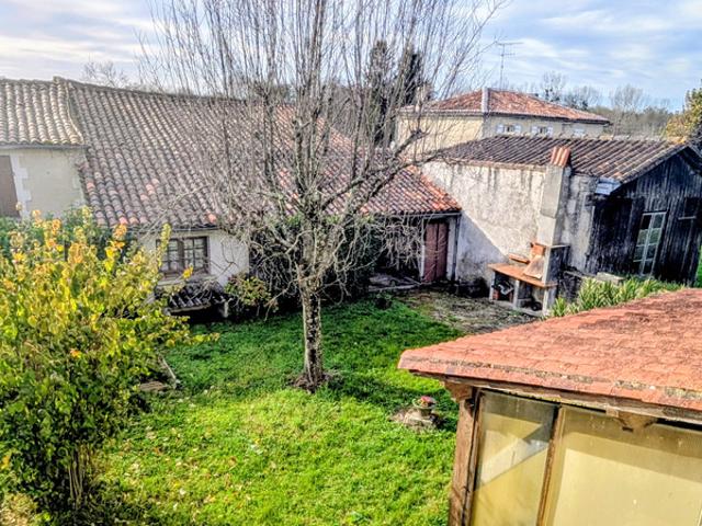 Maison à vendre 6 pièces CHERVES RICHEMONT 16