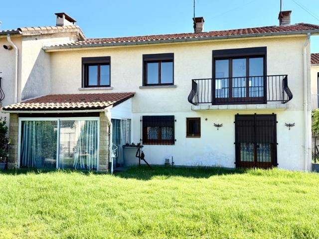Maison à vendre 6 pièces de 145 m² avec terrain clos d’environ 390 m² – Proche hôpital ALES 30