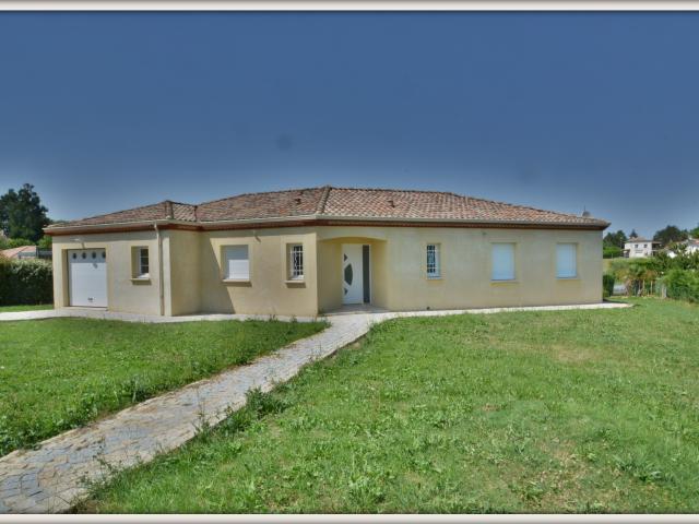 Maison à vendre 6 pièces LA CROIX BLANCHE 47 4 CHAMBRES GARAGE JARDIN