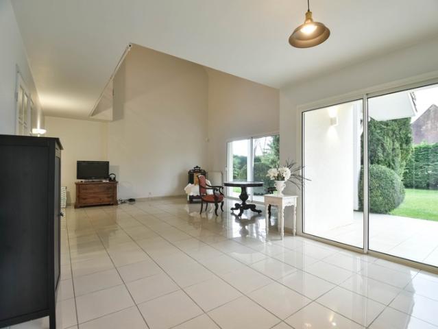 Maison à vendre 6 pièces LEE 64 proche Idron