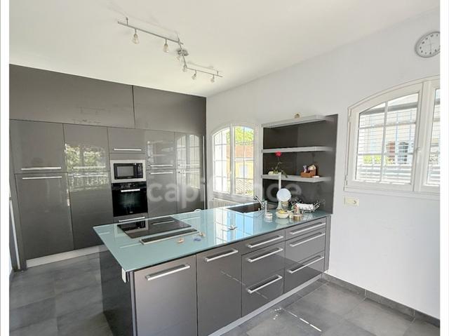 Maison à vendre 6 pièces PEZENAS 34
