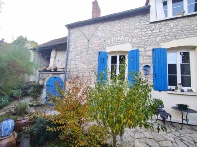 Maison à vendre 6 pièces proche de NEUILLY 89
