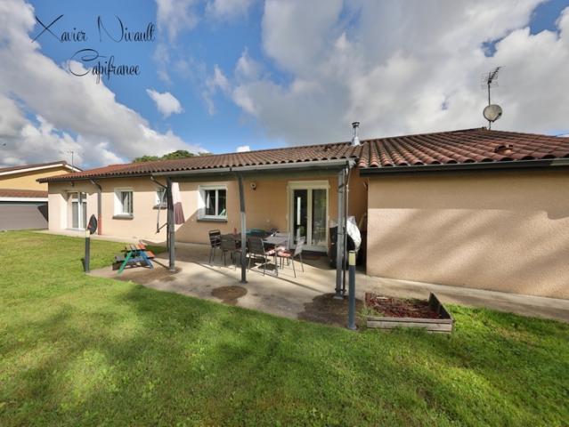 Maison à vendre 6 pièces proche de PONT DE VAUX 01