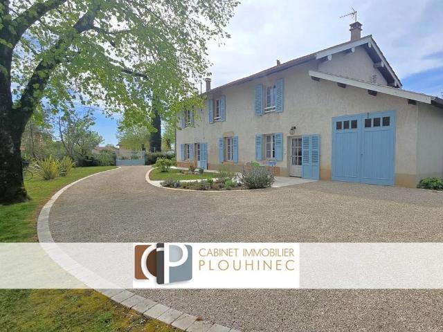 Coup de coeur garanti pour cette charmante maison !
