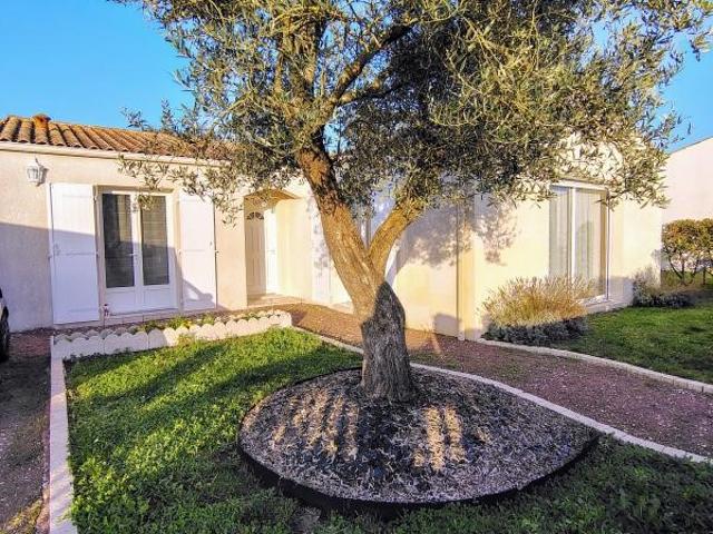 BOURCEFRANC LE CHAPUS MAISON 3 CHAMBRES PLAIN PIED