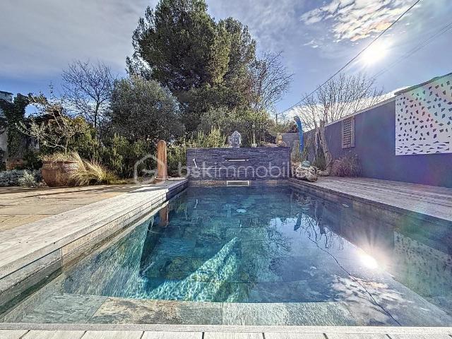 MAISON 5 PIÈCES 121m2 AVEC PISCINE & ANNEXE