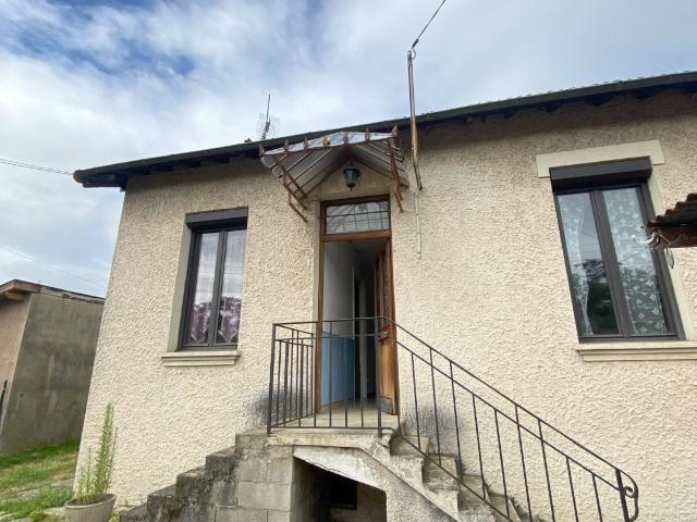 VAULX EN VELIN Maison 2 chambres 90m²