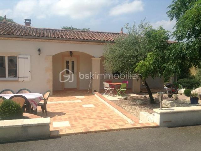 BELLE MAISON PLAIN PIED LOGEMENT INDÉPENDANT TERRAIN PISCiNE