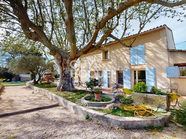 Mas de 320 m²
