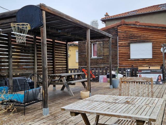 Maison et studio T8 190 m² à ESPALY ST MARCEL