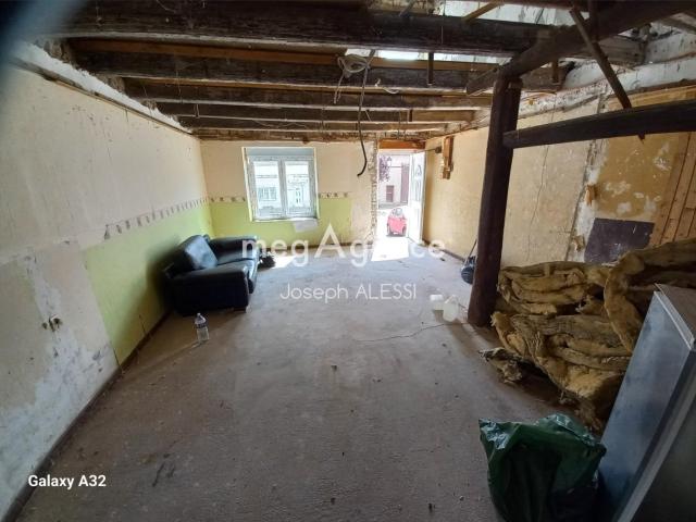 Maison 10 pièces à restaurer en totalité 278 m²