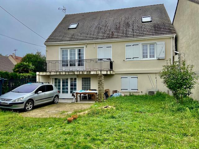 Pavillon de 220m²