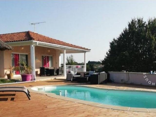 À VENDRE SUR LES COTEAUX DE MOISSAC: MAISON DE 180M2 AVEC PIS