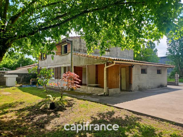 Maison à vendre 8 pièces, 164 m² AMBES 33, jardin, garage