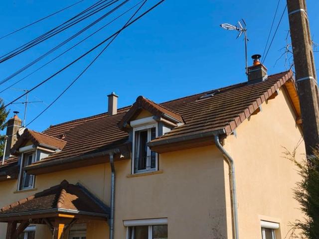 Maison à vendre 8 pièces proche de MONT SOUS VAUDREY 39