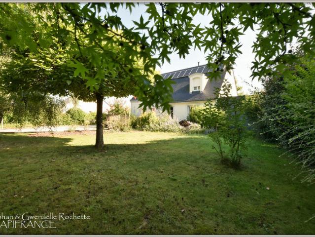 Maison à vendre 8 pièces SEICHES SUR LE LOIR 49