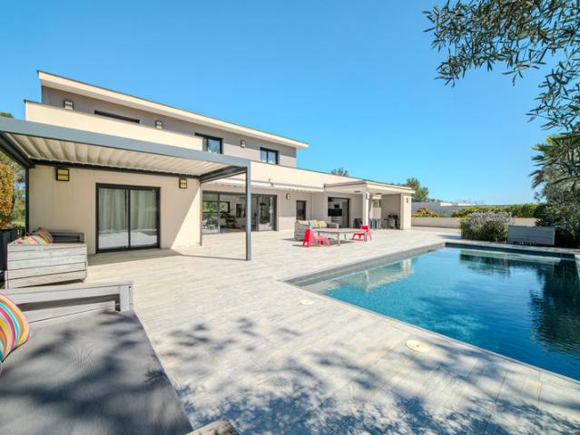 Maison à vendre 8 pièces proche de MONTPELLIER 34