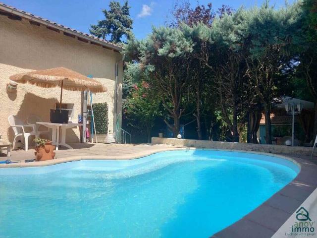 Maison de campagne au coeur du village