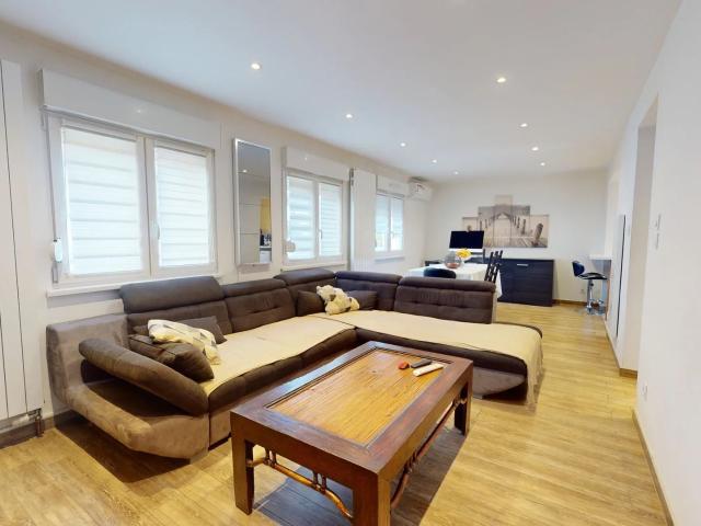 Maison entièrement rénovée – 4 pièces – 85 m² habitable, 137 m²