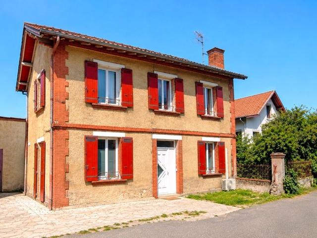 Maison à vendre 95m², 3 pièces, 2 Chambres, proche centre ville AIRE SUR L'ADOUR 40